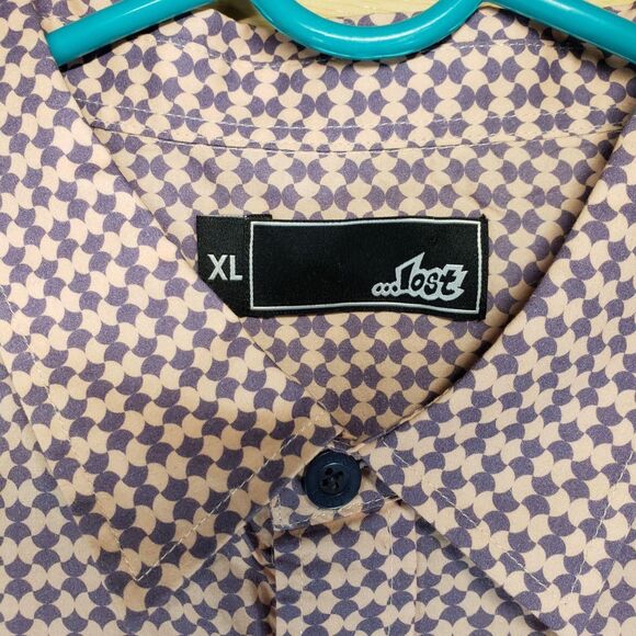 Lost Puzzled SS Woven XL Button Up Shirt NWT Purple Geometric - Picture 3 of 8